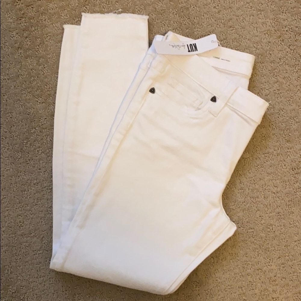 White skinny jeans size 6